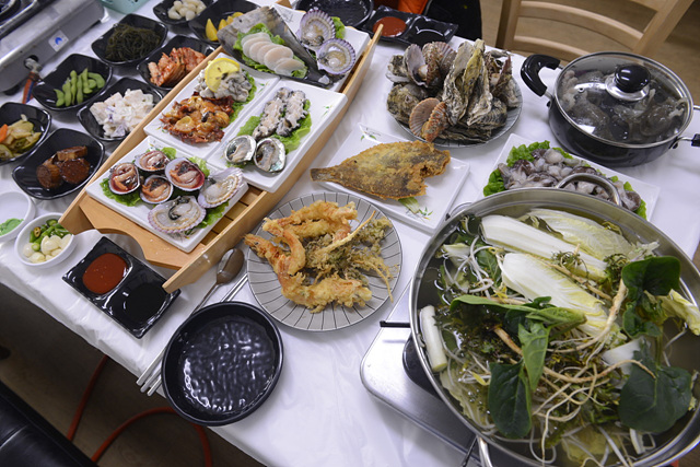 남당항 새조개 맛집 축제 가격 택배 만중이네회수산 내포횟집 전망대회수산 홍성본점 또오리회수산 온누리회수산 동백회수산 남해수산 푸른바다 싱싱바다이야기 이슬네수산 왕언니회수산