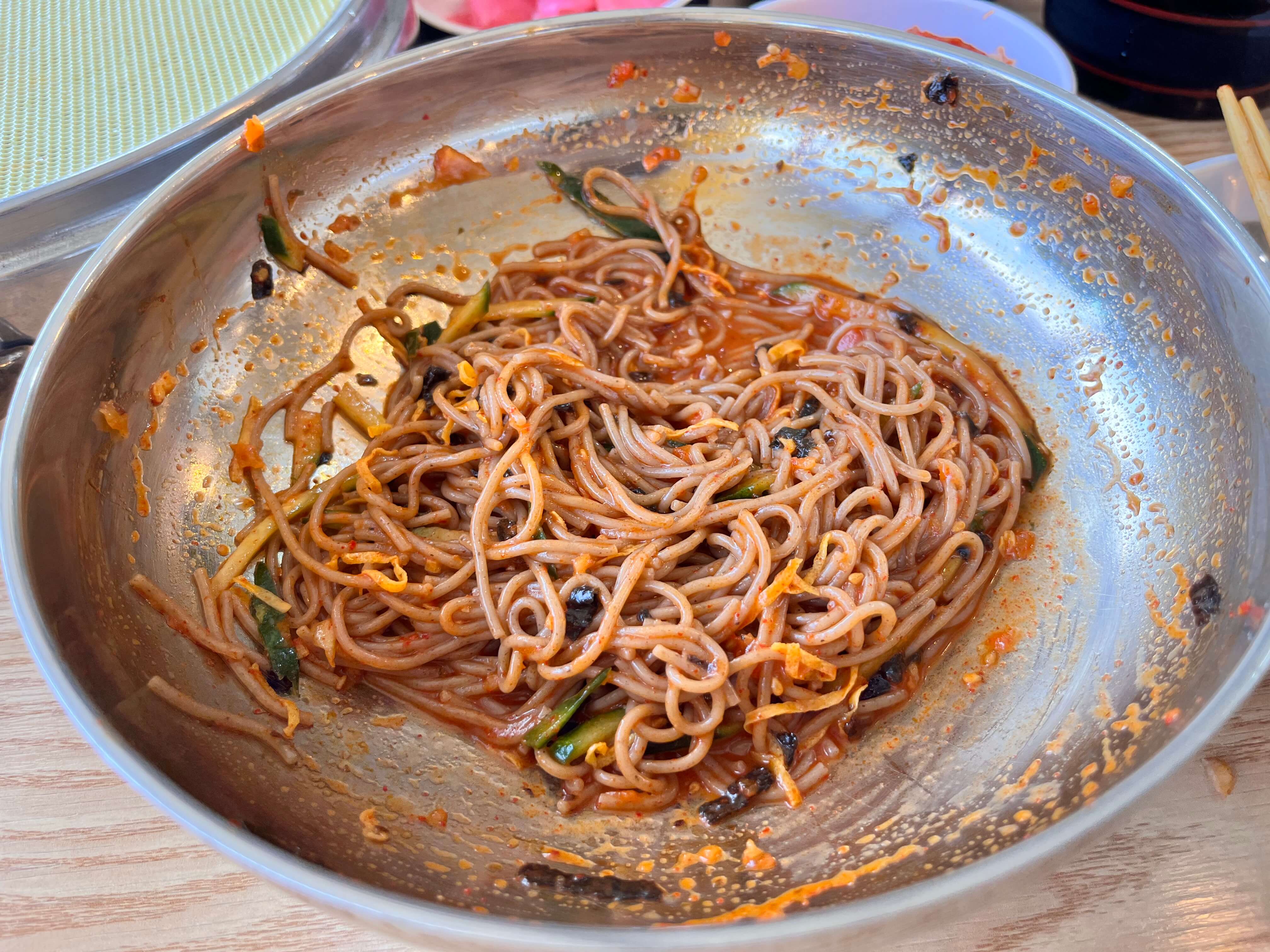 여수 메밀 식당 유자비빔막국수