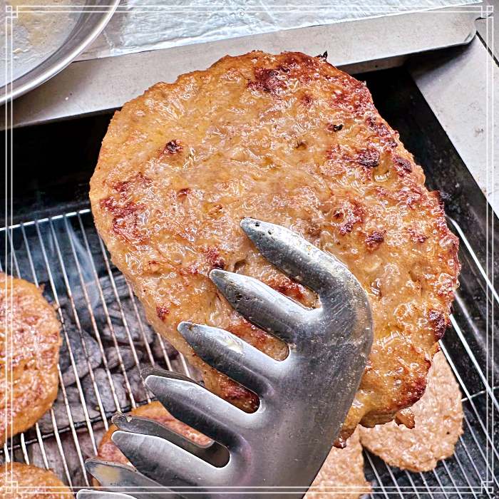 가볼만한 곳, 충북 단양 맛집 밀키트, 전국 택배 주문 가능, 숯불 직화 마늘떡갈비