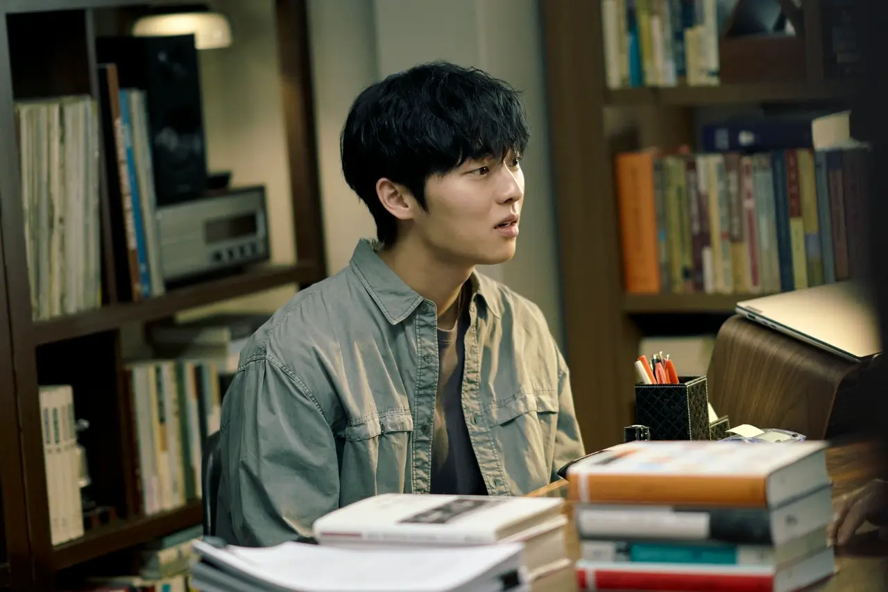 최민식 최현욱 맨 끝줄 소년 줄거리 몇부작 원작 연극 결말