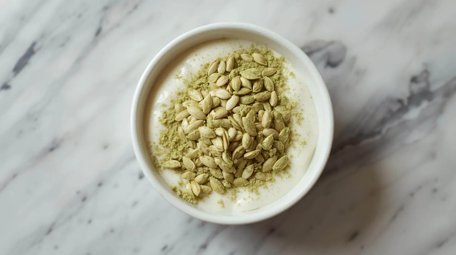 호박씨 분말 견과류 토핑