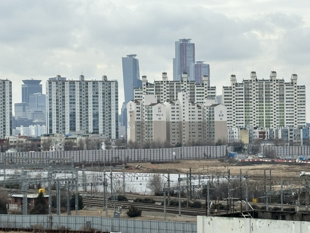 서울 용산국제업무지구가 들어설 용산정비창 부지 인근.