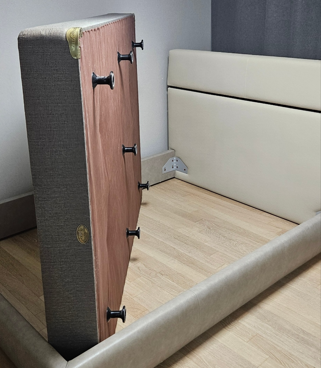 에이스침대 헤드 가죽 교체 후기