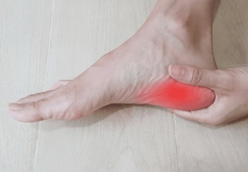 발뒤꿈치 족저근막염