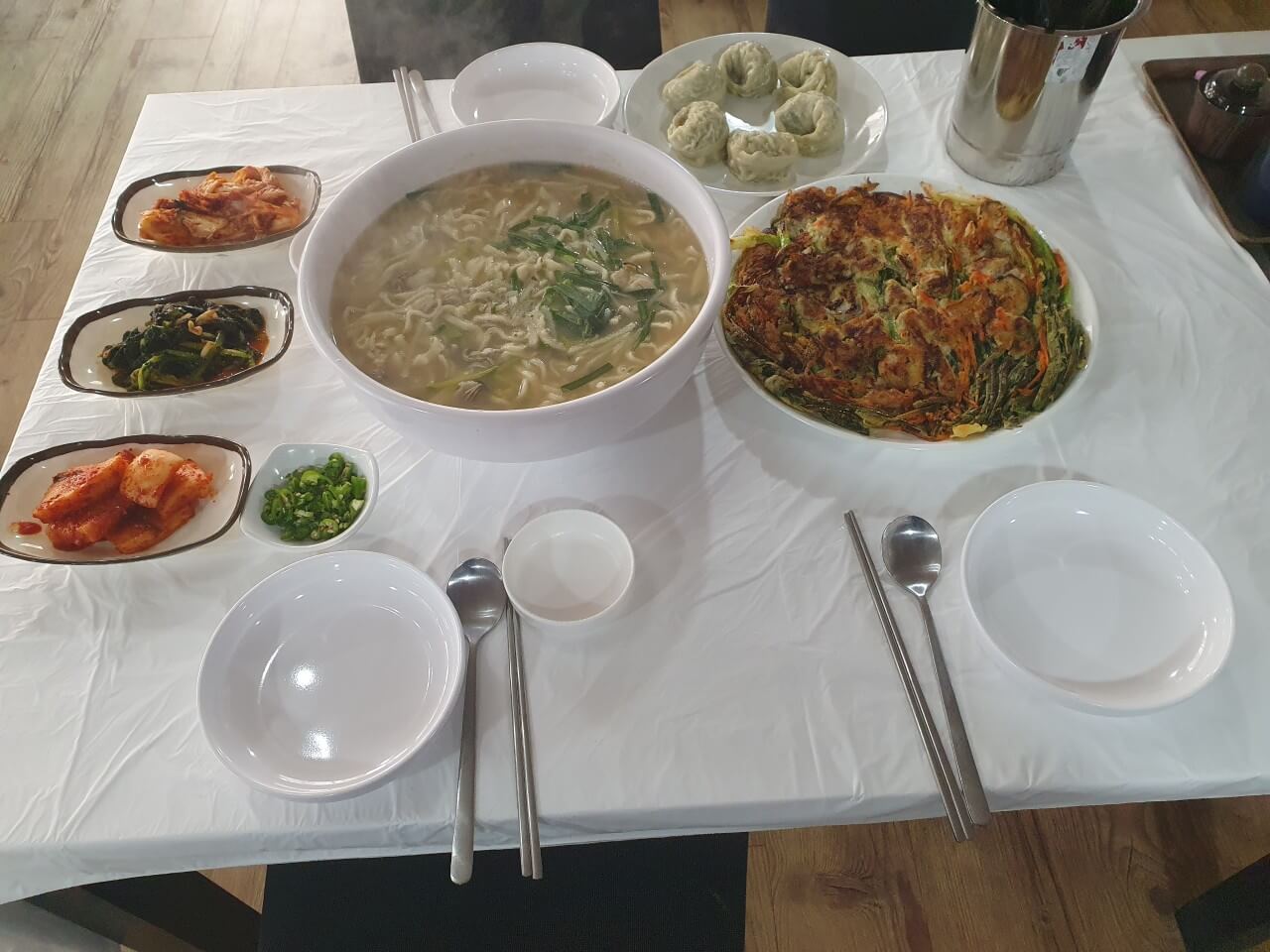 6시내고향 충남 서산 간월도 해물 손칼국수 맛집 간월도손칼국수