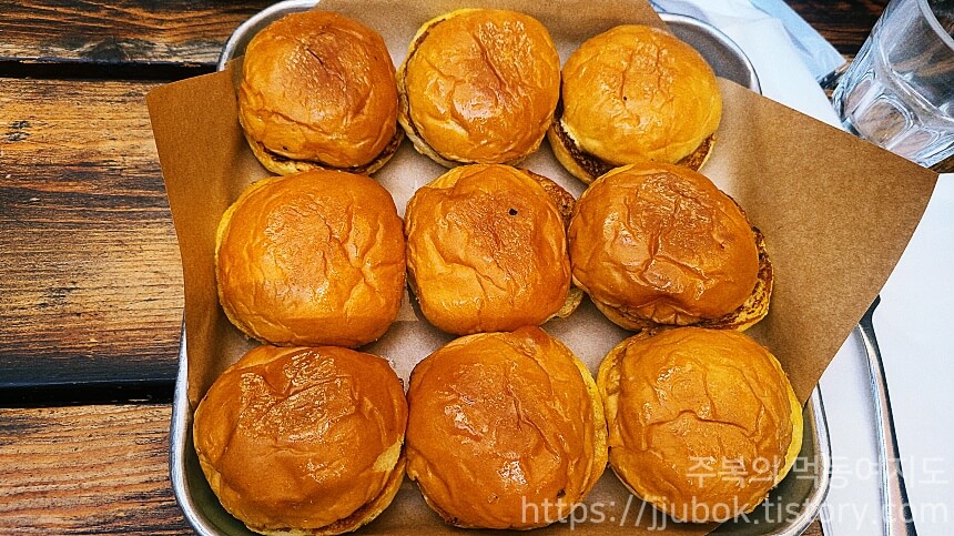 라이너스-바베큐-미니-번