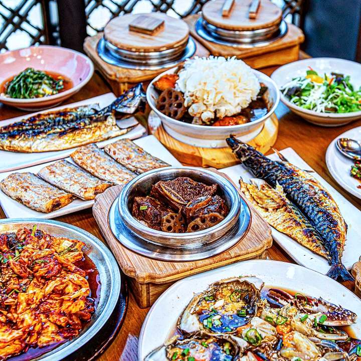 인천 송도 가게 흑마늘소갈비찜 집밥의 추억 소갈비찜 정식 장사의 신 맛집 추천