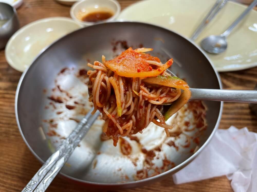 춘천-백반기행-신흥막국수-보기와는-다르게-슴슴한-막국수