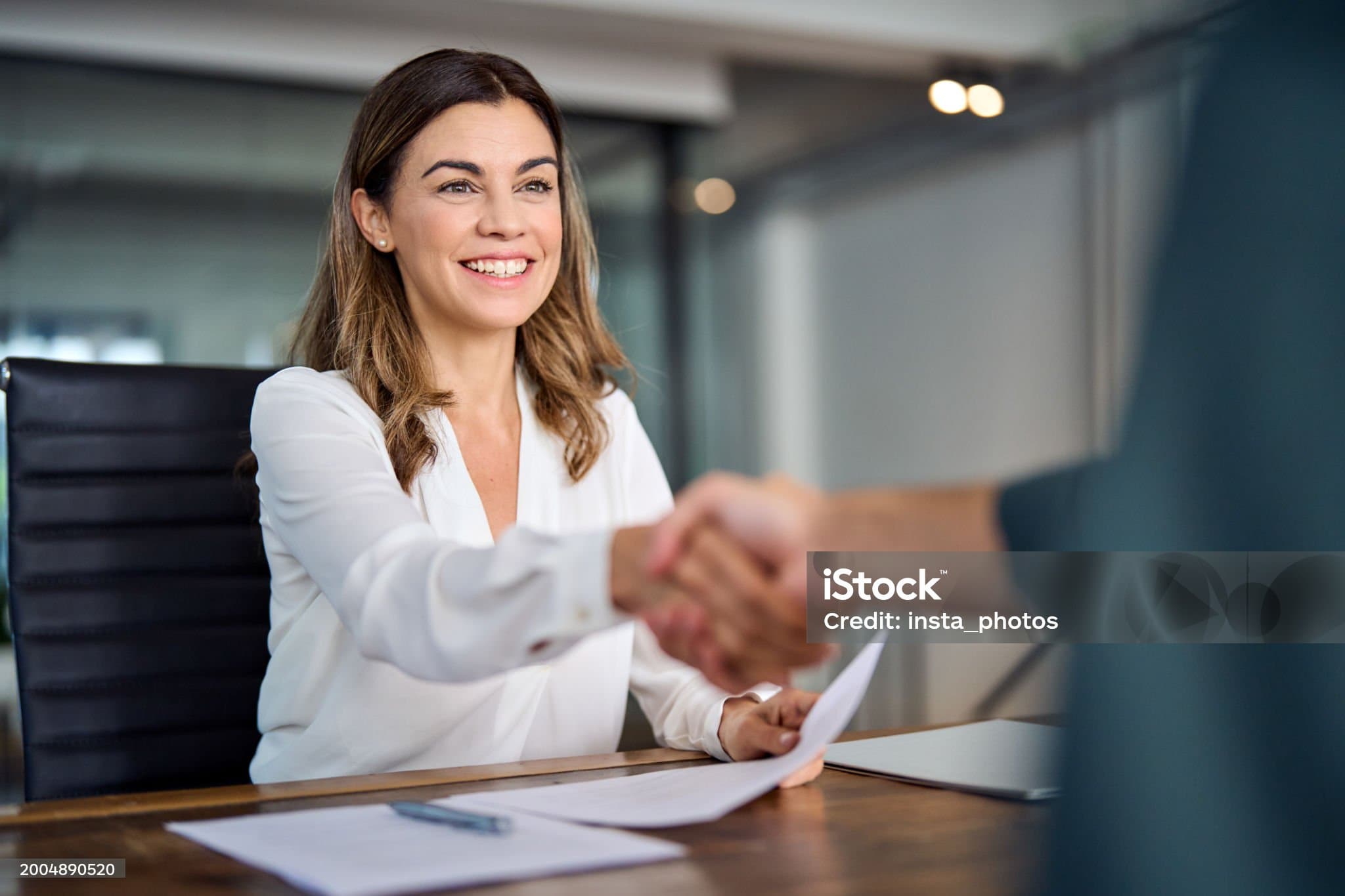 &quot;취업 준비 비용 더 늘었다&quot; 43%… 취준생의 이중고, 어떻게 버티고 있을까