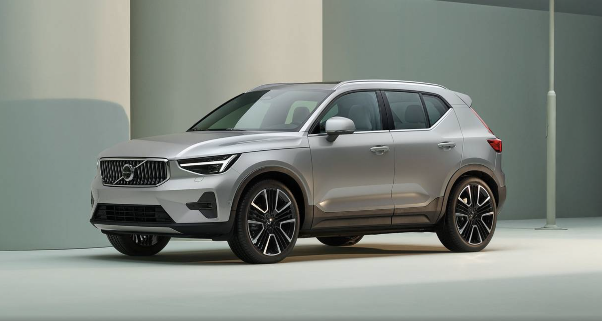 볼보 XC40