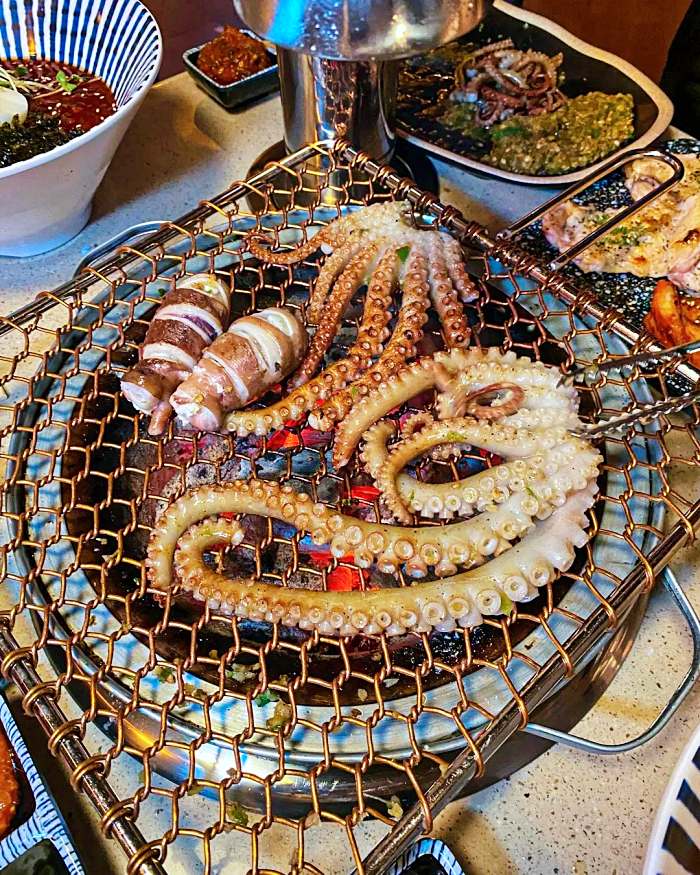 생방송투데이 대구 죽전 감삼동 마늘 산낙지 숯불구이 맛집