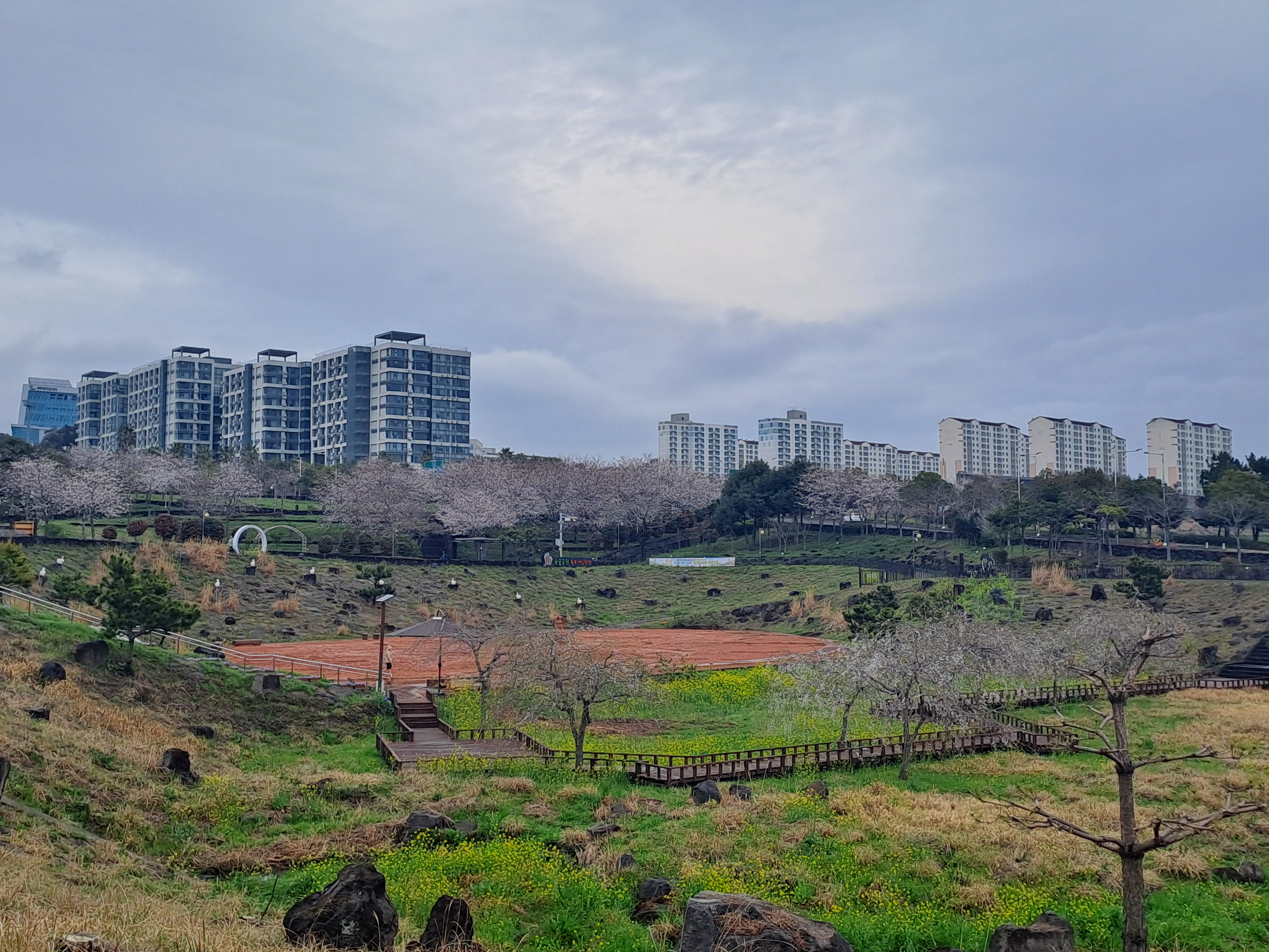 스트레스 해소에 좋은 황토어싱 서귀포황토어싱광장