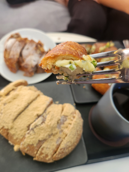 초읍 휘고(모닝커피, 빵)