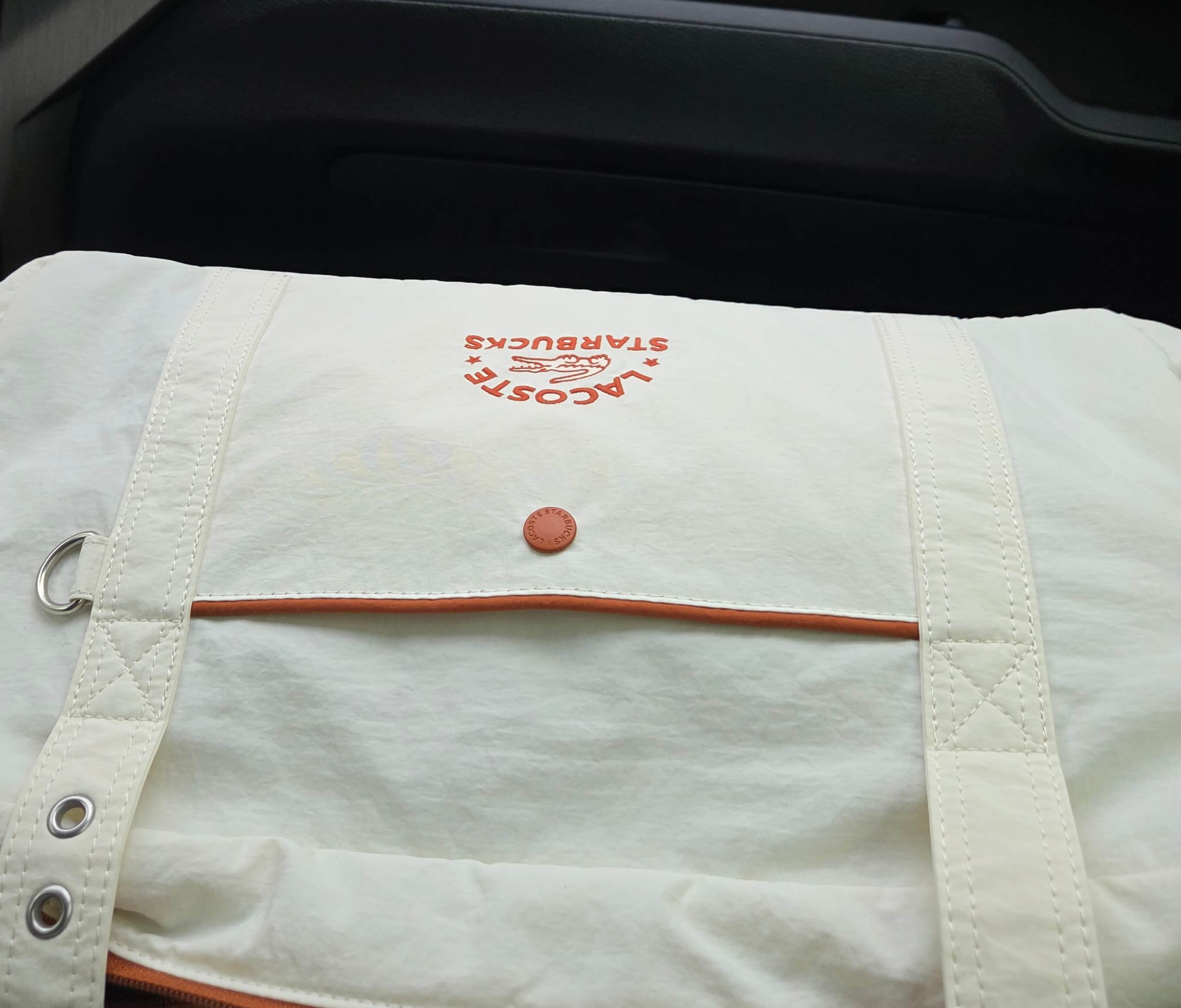 스타벅스 프리퀀시 라코스테