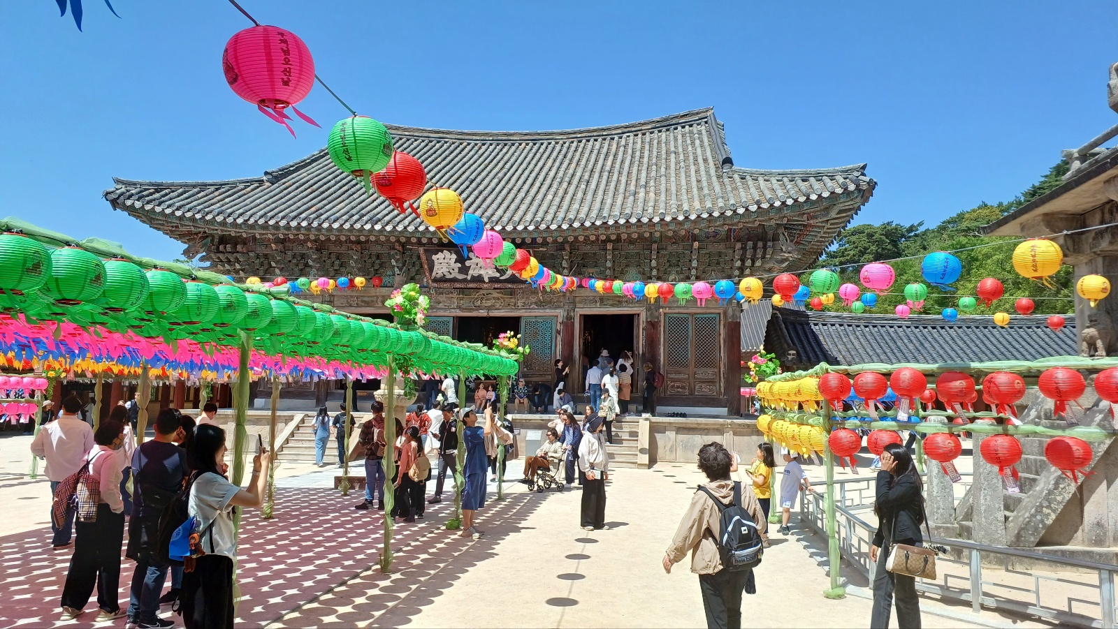 경주 불국사 대웅전12