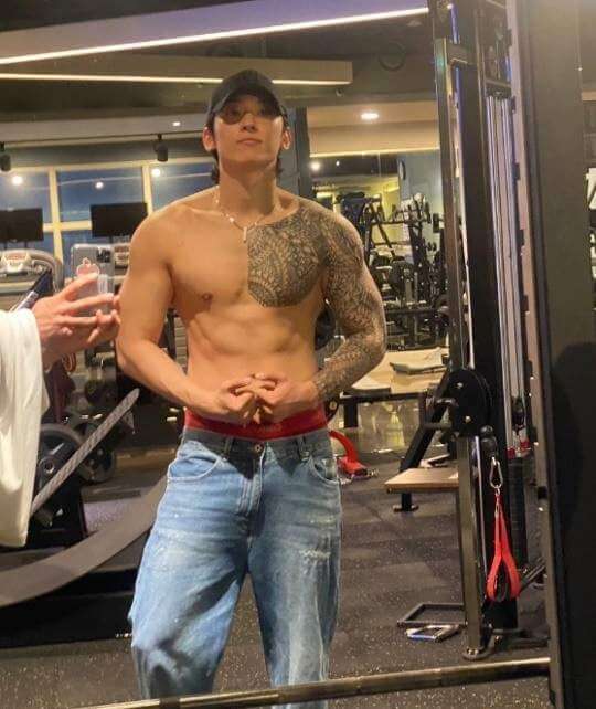 유튜버-겸-방송인-덱스