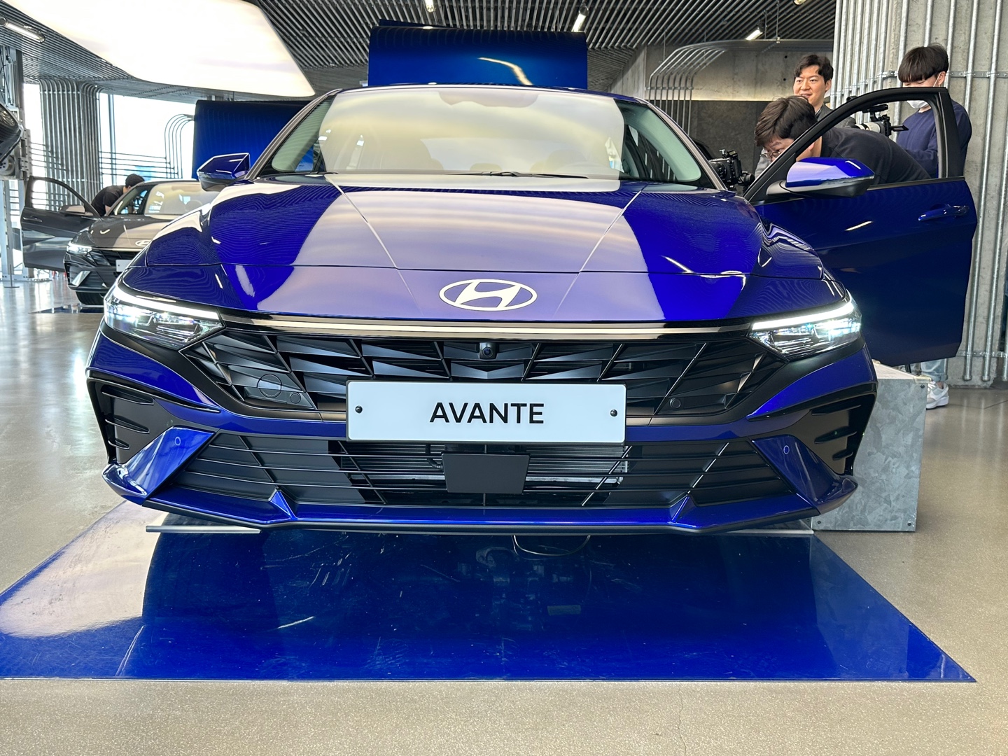 현대차 더 뉴 아반떼