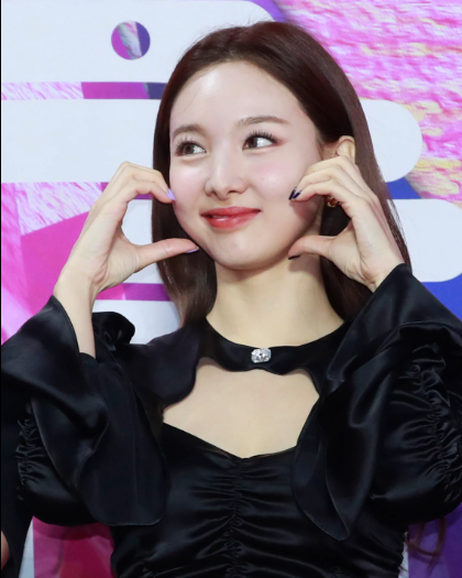 나연(트와이스) MEEEEEE