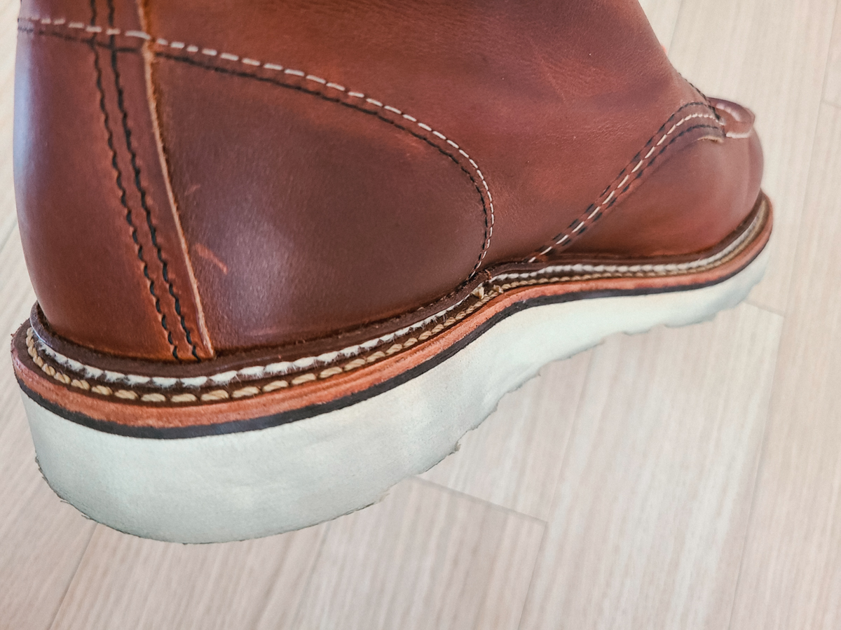 1907은 웰트 부분이 상당히 두껍다. 굿이어웰트에 스톰웰트까지 ㄷㄷㄷ