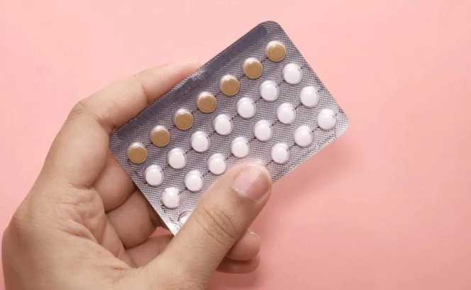 피임약 복용법 3세대 부작용 및 생리 미루기 2가지 방법