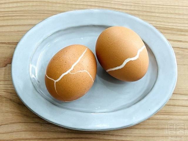 삶은달걀 깨짐 이유 달걀삶는법 삶은계란 노른자 변색