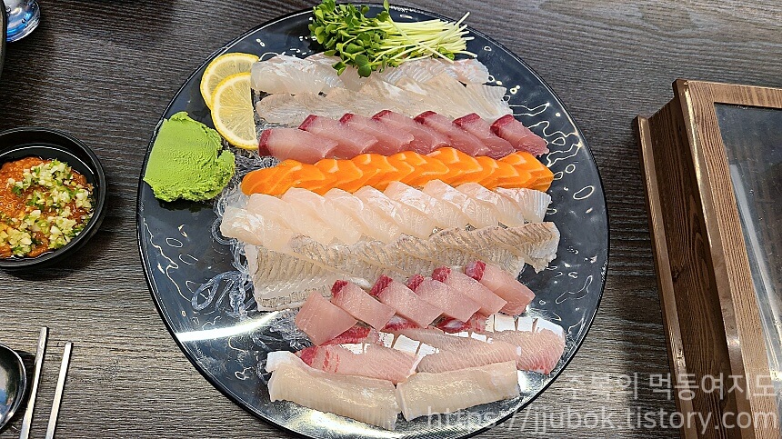 아이돌수산-제철모듬회