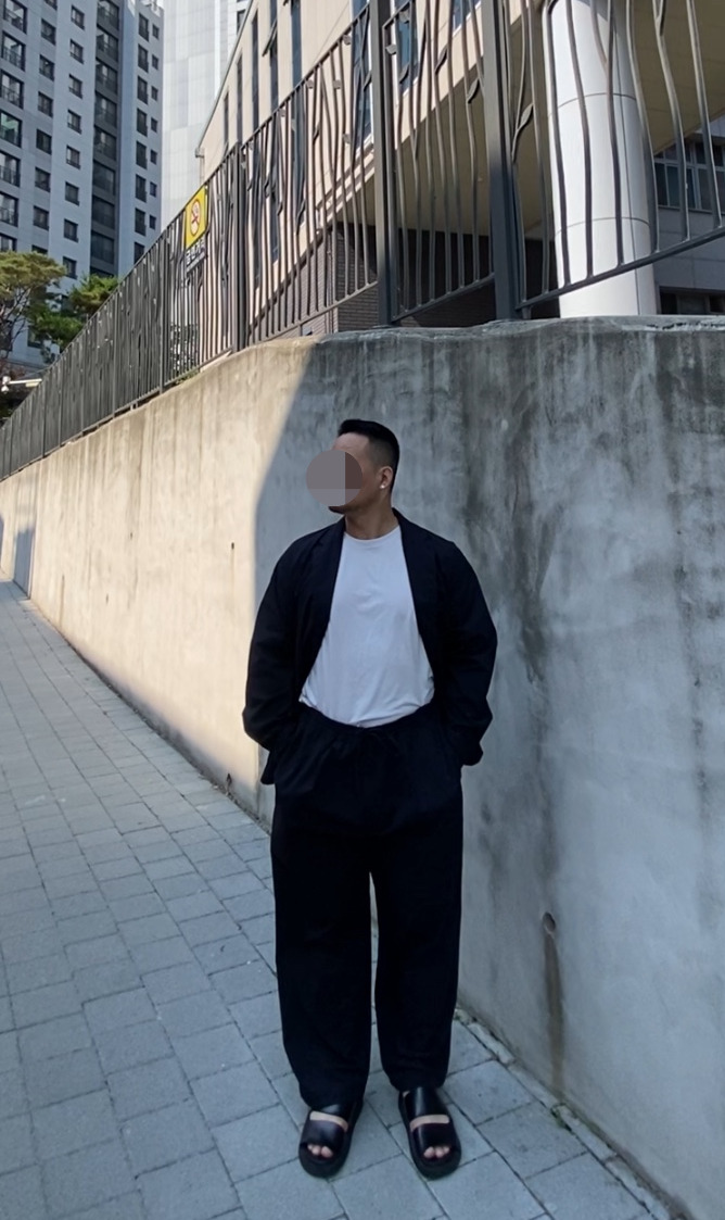 데일리룩('26. 6. 29.)지유 X 엔지니어드 가먼츠 지유엔가 코드레인 재킷 팬츠 셋업, 무신사스탠다드 쿨탠다드 티셔츠, MMGL 엠엠지엘 가죽샌들, 마크-4 덤벨 피어싱 실버