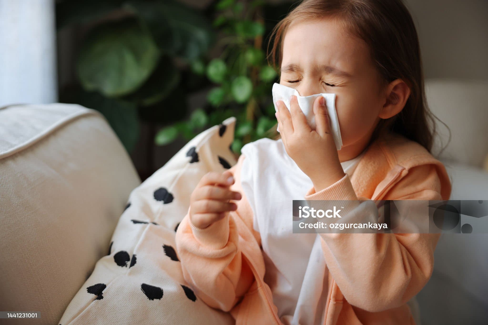 콧물을 잘 빼줘야 감기가 빨리 낫는다: 아이 콧물 관리의 중요성