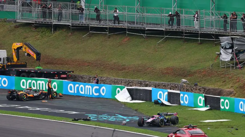 상파울루 GP 스프린트 레이스 도중 파손된 피아스트리와 콜라핀토의 머신들
