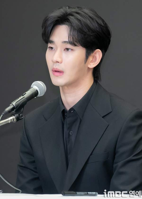 배우 김수현 가세연 김새론 허위사실 유포 구속영장 신청 부지석 변호사 공범 입건 전말 분석