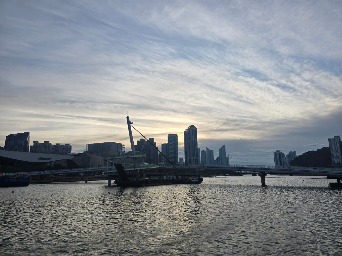 휴먼브릿지공사28