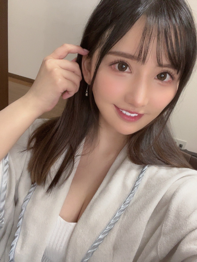 유즈리하 카렌(Karen Yuzuriha, 楪カレン) 사진 4