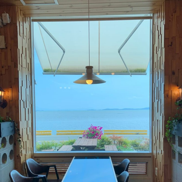 2인자리의 바다 뷰