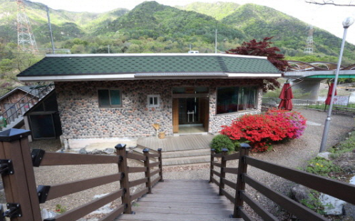 장령산 자연휴양림 예약 물놀이 계곡 데크 찜질방 야영장 입장료