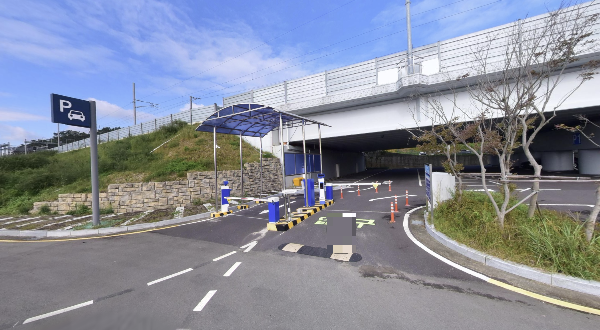 월내역 주차장 입구