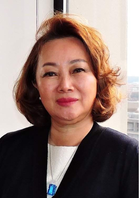 이연향 국무부 통역국장 프로필