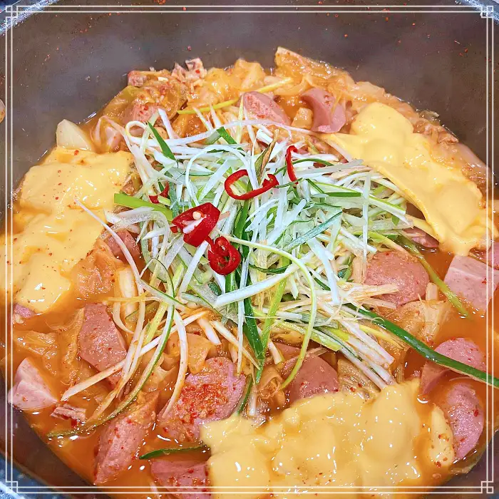 생방송 투데이 한강진 이태원 부대찌개, 존슨탕 맛집
