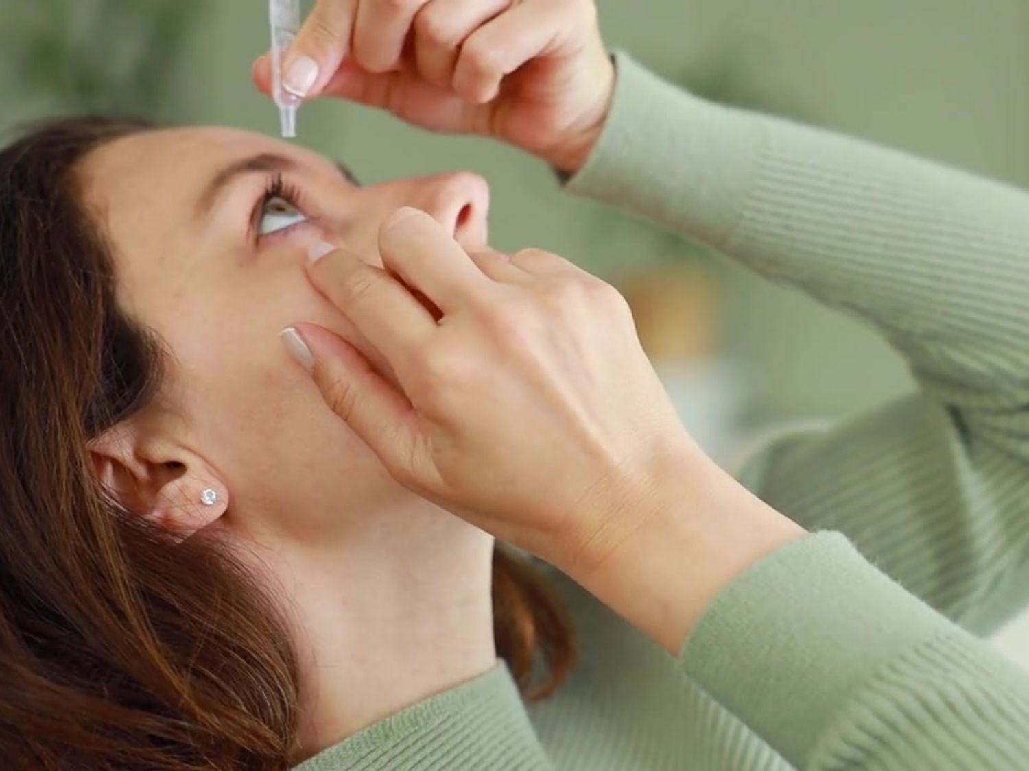 안구건조증 인공눈물 투여