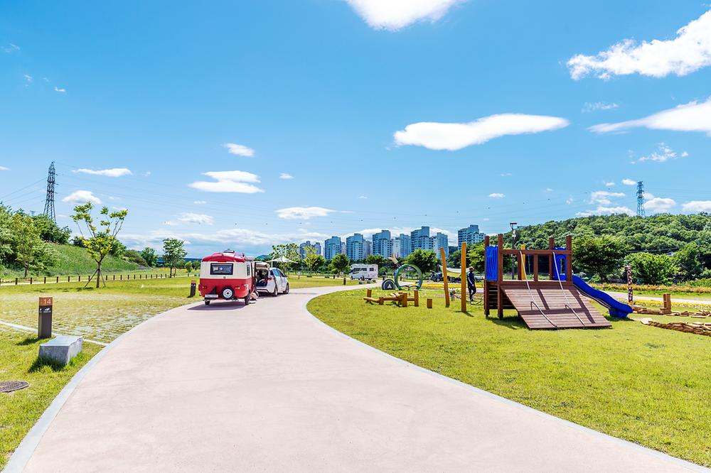 대구시 북구 금호강 오토캠핑장 소개