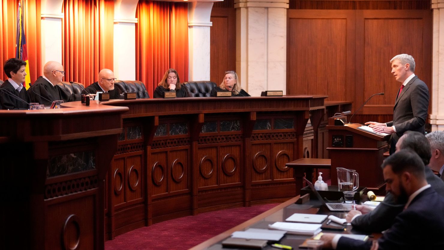 미 콜로라도 대법은 왜 트럼프에 출마금지 판결을 했을까...정치적 선동? VIDEO: Colorado Supreme Court kicks Trump off ballot, citing 'insurrection'