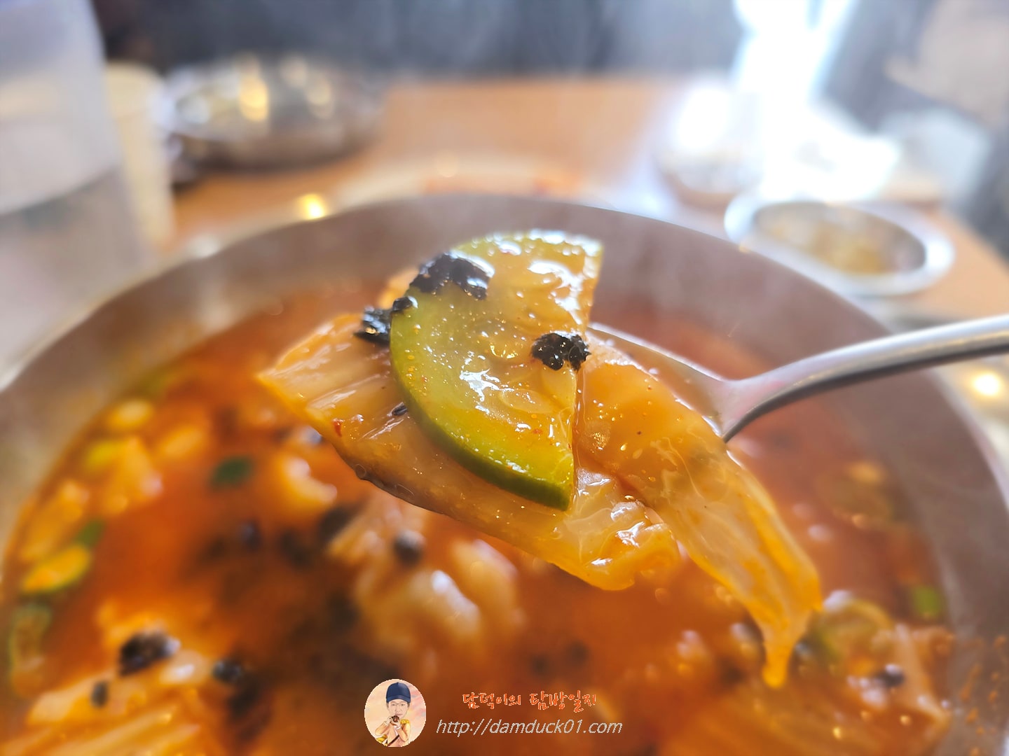김치수제비