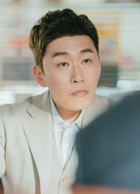 놀아주는 여자 등장인물