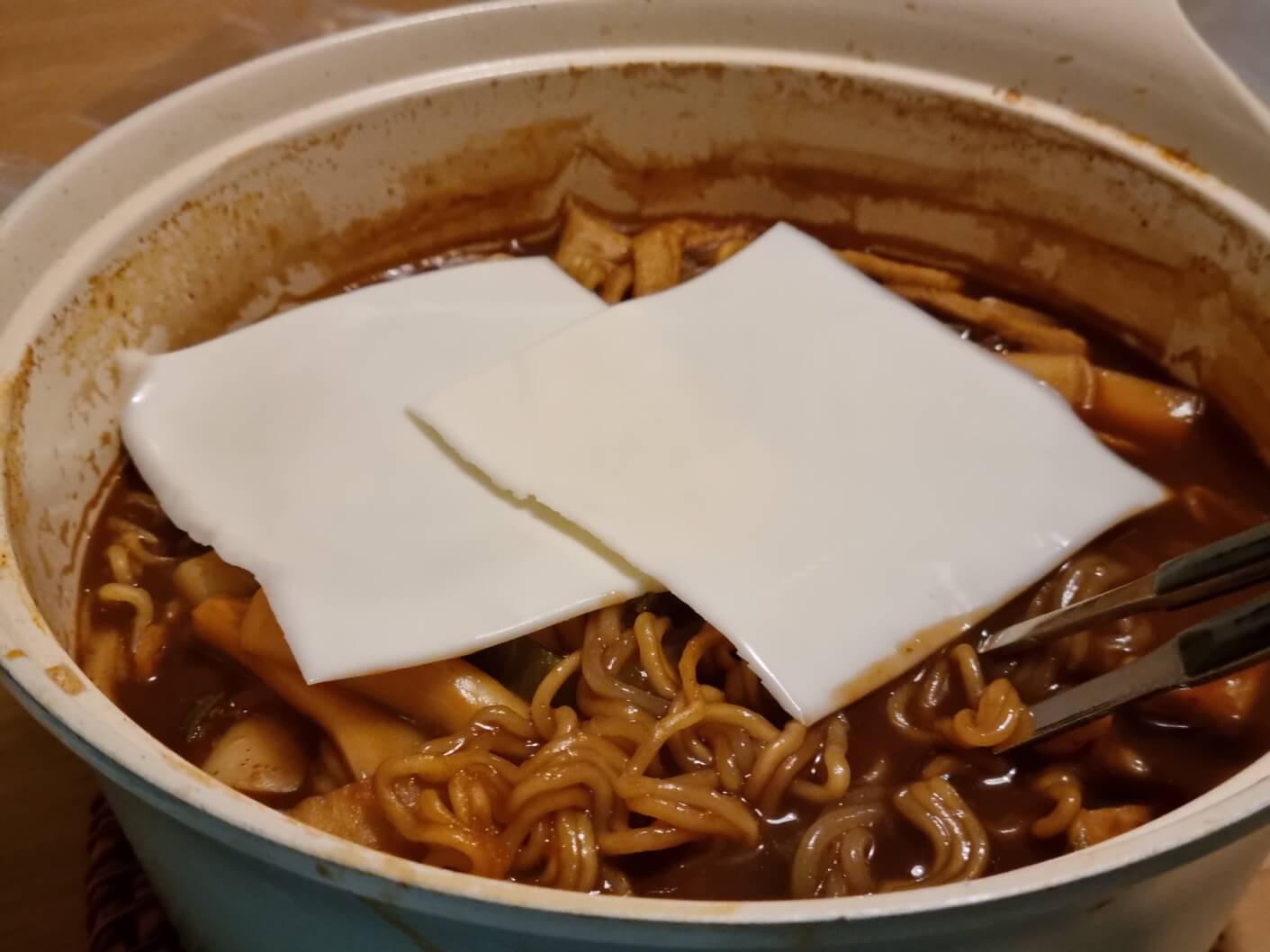 다 끓여진 라볶이