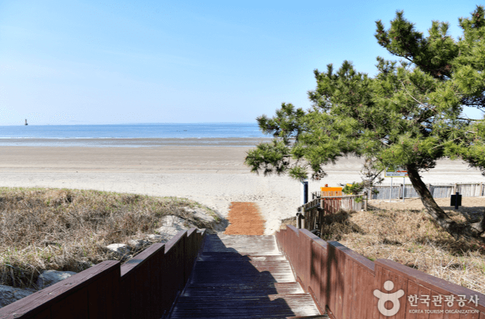 삼봉해수욕장 (태안군)