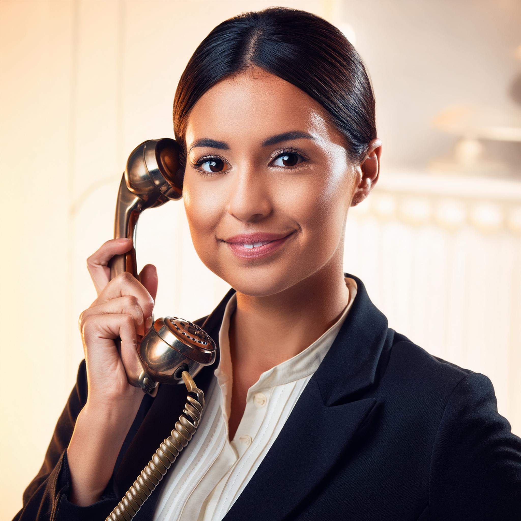 전화상담을 유도하는 전화기 이미지