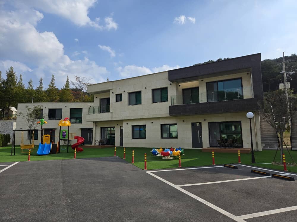 가평 꼬모키즈풀빌라