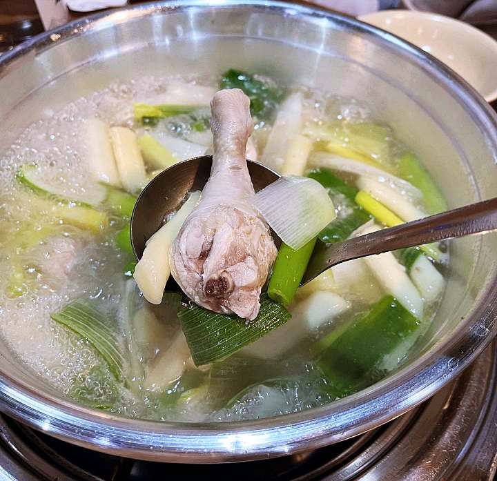 알토란 김명열 대박집 대표 닭한마리 특허 받은 육수로 한국을 넘어 일본까지 강타 맛있는 닭한마리집 종로 동대문 맛집 위치 메뉴 가격 정보