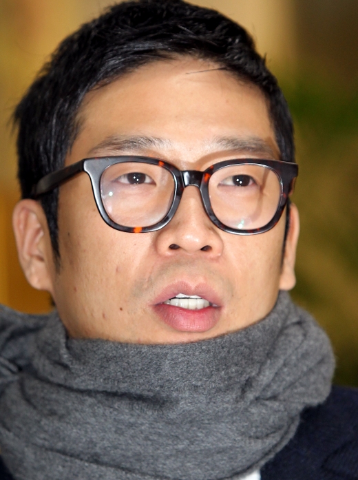 MC몽 히틀러 초상화