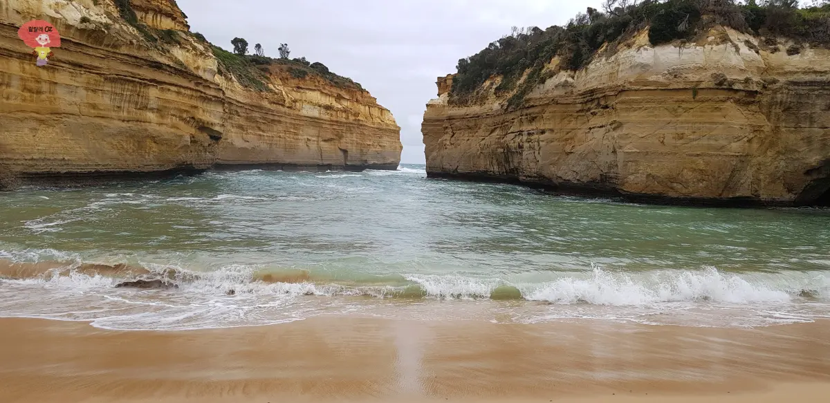 호주-멜버른-그레이트-오션-로드-Loch Ard Gorge(로크 아드 고지)-협곡-이미지