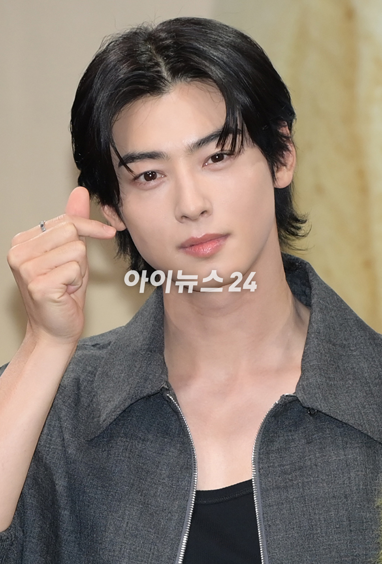 배우 차은우가 11일 오후 서울 마포구 상암동 MBC 사옥에서 열린 MBC 새 수요드라마 '오늘도 사랑스럽개' 제작발표회에 참석하고 있다. [사진=정소희 기자]